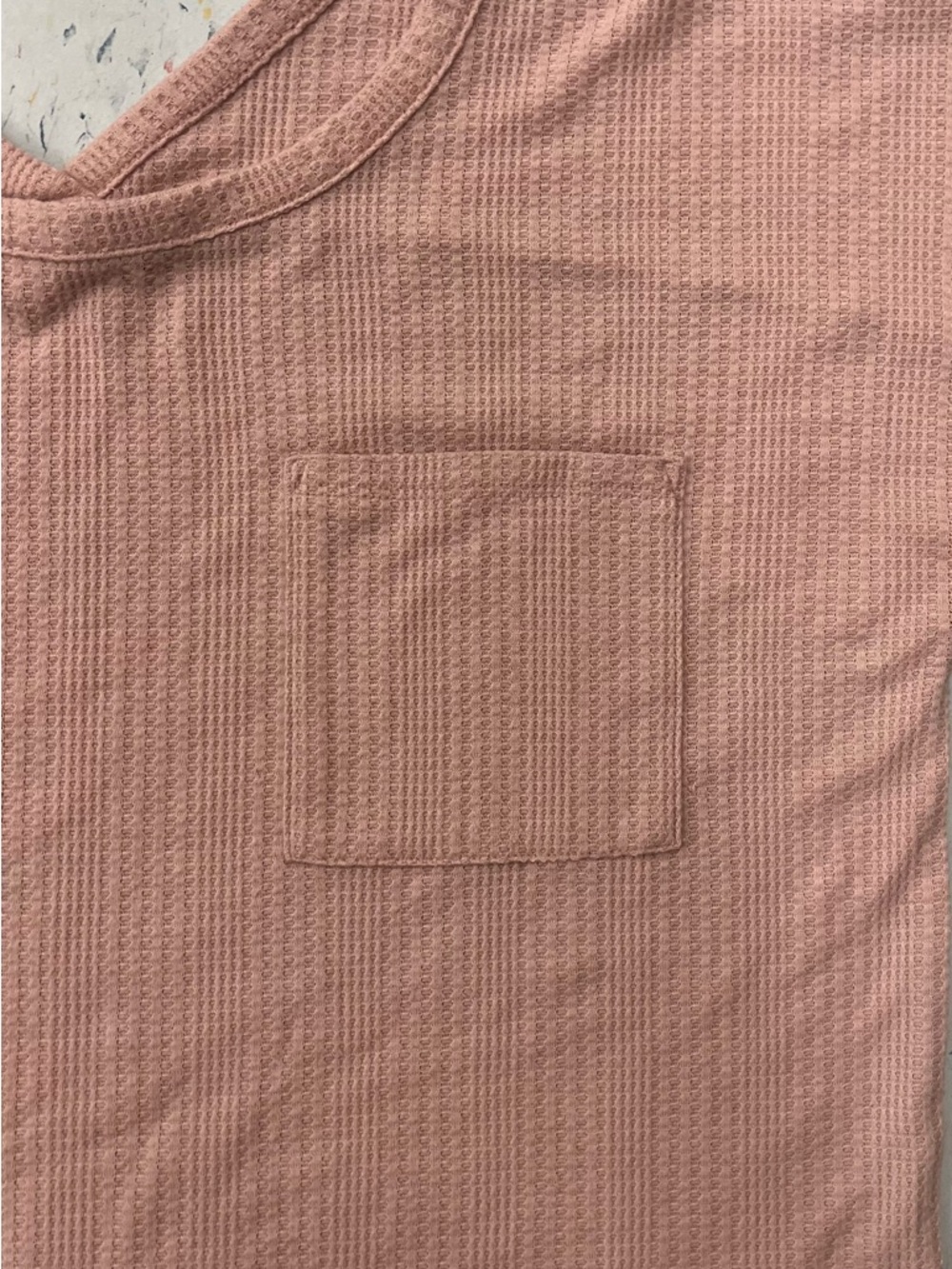 👚 Pink Rose Short Sleeve Waffle Knit Top w/ Pocket~Women’s Large~Dusty Pink - Picture 3 of 9